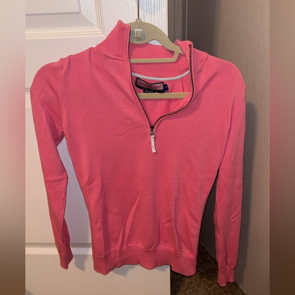 Vineyard Vines pull over